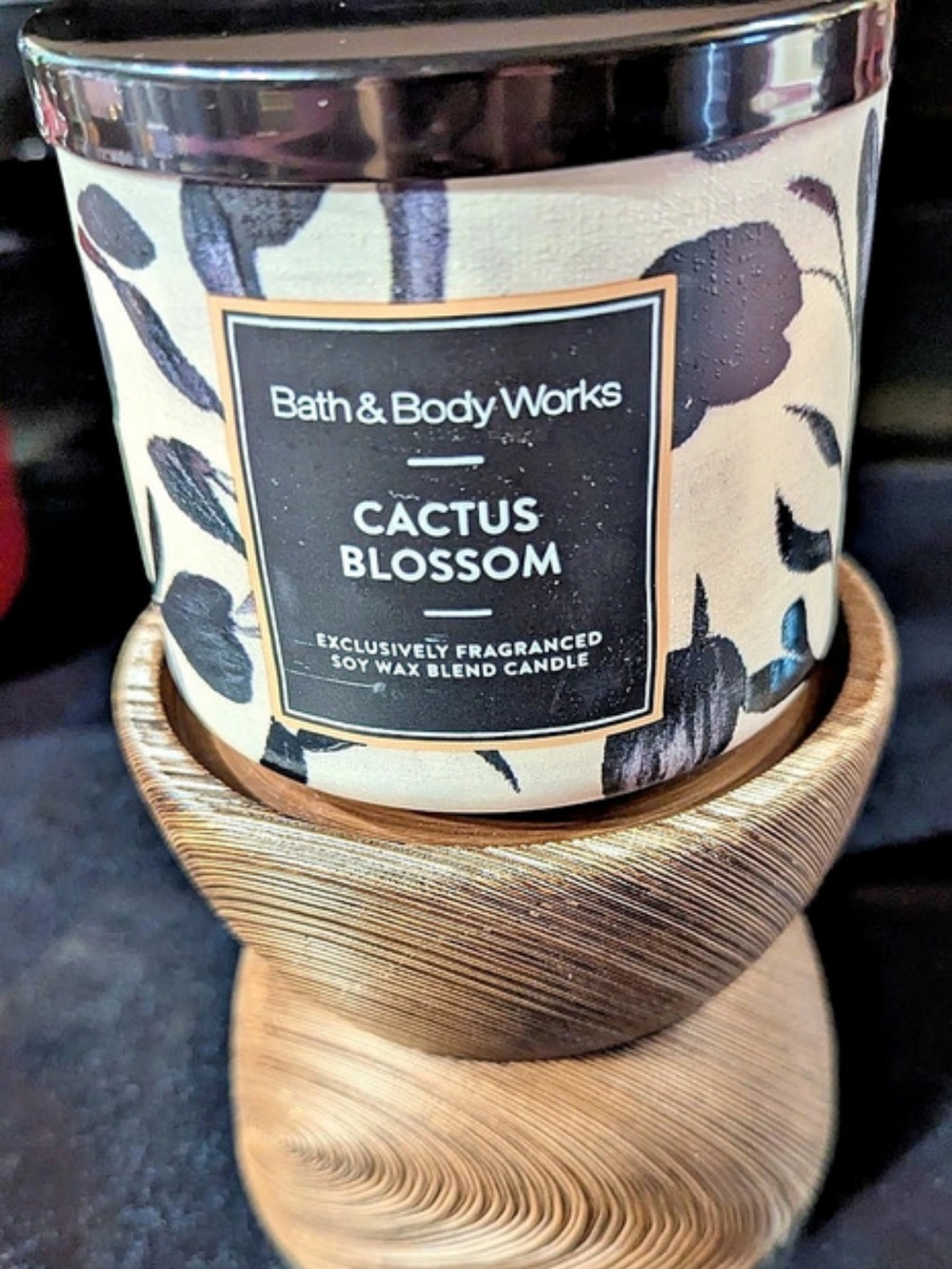 Bath & Body Works Cactus Blossom 3-Wick Candle in Cream & Woodgrain Pedestal